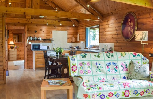 Llangeler Cottage | Cozy 1 Bedroom Stay in Pet-Friendly Bancyffordd