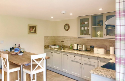 South Brent Cottage | Outstanding 1 Bedroom Stay in Harbourneford Near Buckfastleigh