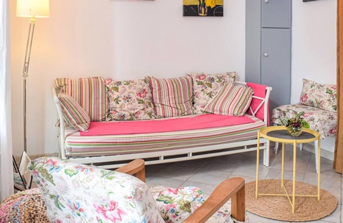 Arromanches-les-Bains Apartment | 1 bedroom accommodation in Arromanches