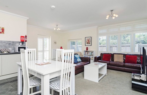 Broadstairs Cottage | Exceptional 1 Bedroom Retreat in Broadstairs with Ocean View