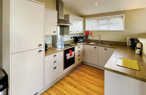 Raywell Ski Chalet | Comfortable 2 Bedroom Retreat in Raywell, Beverley