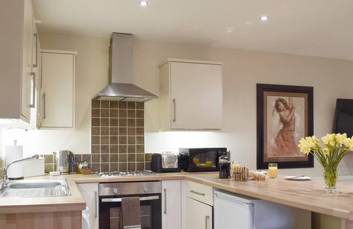 Dunfermline Cottage | Cozy 1 Bedroom Retreat in Saline, Near Dunfermline