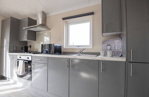 Kilwinning Cottage | Discover Our New Cosy Open Plan Pod with Spa Amenities