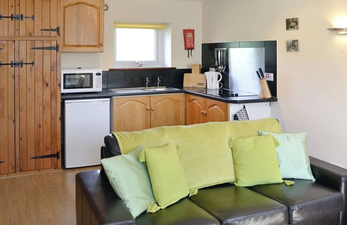 Littlebredy Cottage | Welcoming Dorset Hotel: Family-Friendly Stay with Great Amenities