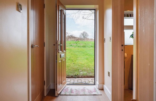 Swadlincote Cottage | 1 bedroom accommodation in Netherseal