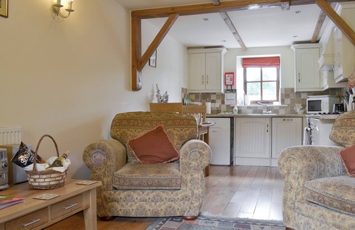 East Meon Cottage | Cozy 1 Bedroom Retreat in East Meon, Petersfield - Guest Rated 9.8