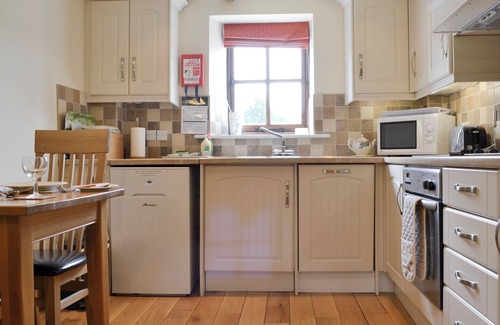 East Meon Cottage | Cozy 1 Bedroom Retreat in East Meon, Petersfield - Guest Rated 9.8