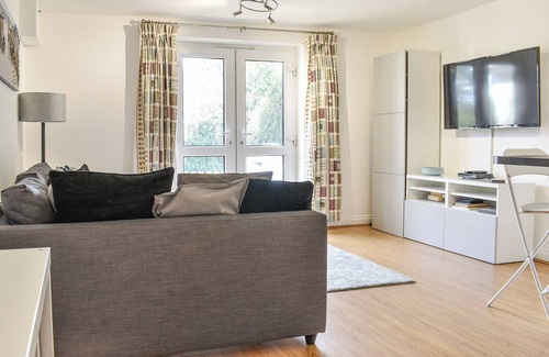 Carlyon Bay Cottage | Cozy 1 Bedroom Retreat in Carlyon Bay with Ocean Views