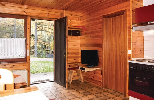 Schoenecken Apartment | Inviting 1 Bedroom Retreat in Schönecken with Spa Access