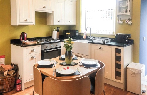 Gilmerton Cottage | Spacious Cottage with Oceanfront Views – Guest Rated 10/10