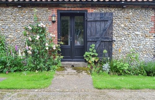 Hempstead Cottage | Unforgettable 1 Bedroom Retreat in Hempstead, Near Holt