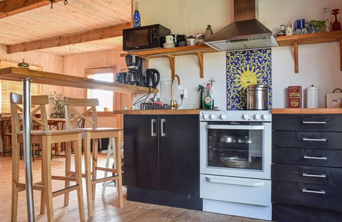 Kopingsvik House | Comfortable 1 Bedroom Getaway in Picturesque Köpingsvik