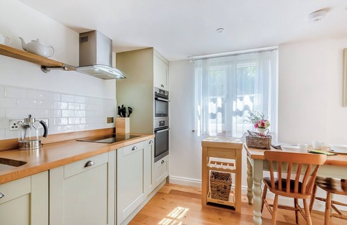Lower Heyford Cottage | Charming Cottage Retreat in Idyllic Lower Heyford Village