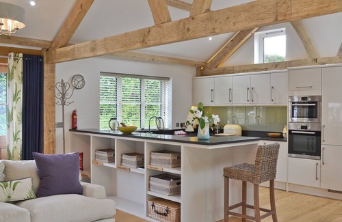 Boscundle Cottage | St Blazey Retreat: Oceanfront 1 Bedroom with Breakfast