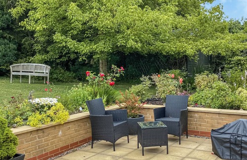 Broadway Cottage | Top-Rated 1 Bedroom Stay in Broadway with Breakfast Included