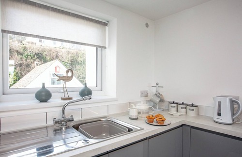 Roundham Cottage | Oceanfront 1 Bedroom Retreat in Beautiful Paignton