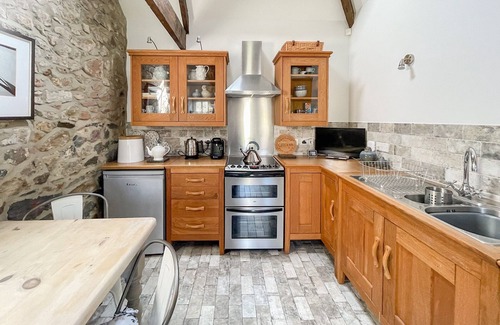 Chathill Cottage | Oceanfront 1 Bedroom Getaway in Tughall Steads, Beadnell