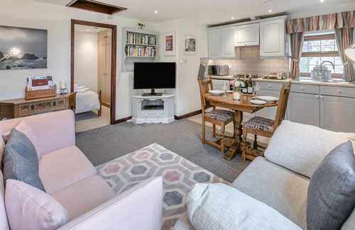 Hartland Cottage | Cozy 1 Bedroom Oceanfront Accommodation in Hartland