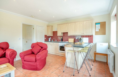 Brightlingsea Cottage | Cozy 1 Bedroom Retreat in St Osyth with Ocean View