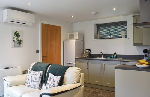 Sudbury Cottage | Comfortable 1 Bedroom Accommodation in Beautiful Sudbury