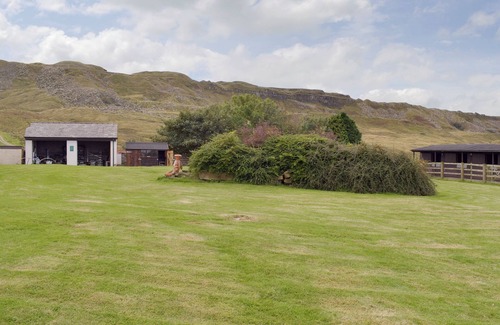 Hapton Cottage | Comfortable 1 Bedroom Accommodation in Hapton with Kitchen