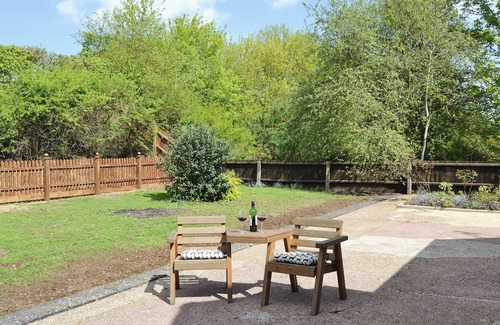 Cawston Cottage | Cozy 1 Bedroom Retreat in Cawston, Close to Norwich