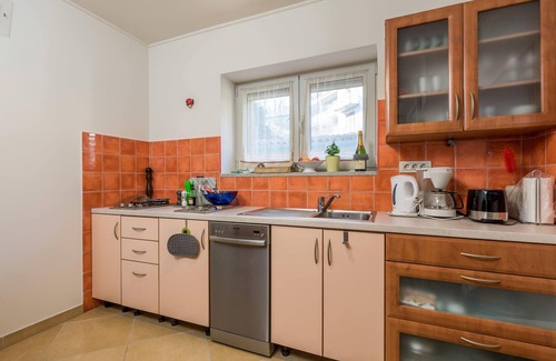 Tulisevica Apartment | Exceptional 1 Bedroom Retreat with Oceanfront Views in Lovran