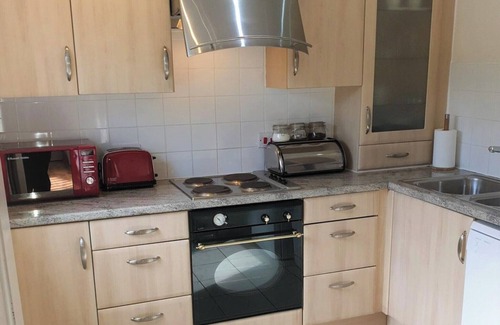 Fitling Cottage | Cozy Oceanfront 1 Bedroom in Fitling near Hull – Rated 9.8
