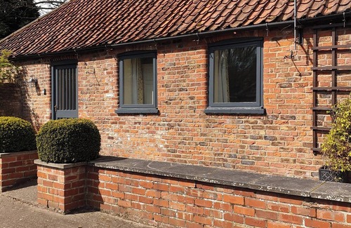 Fitling Cottage | Cozy Oceanfront 1 Bedroom in Fitling near Hull – Rated 9.8