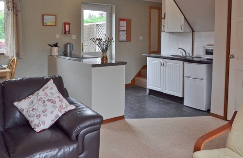 Rye Cottage | Pet-Friendly Oceanfront 1 Bedroom Getaway in Rye