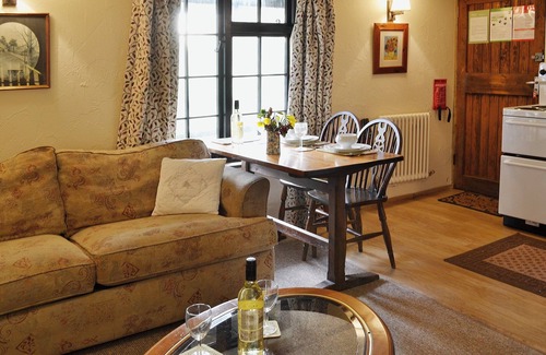 Elmsted Cottage | Cozy 1 Bedroom Stay in Stelling Minnis Near Canterbury