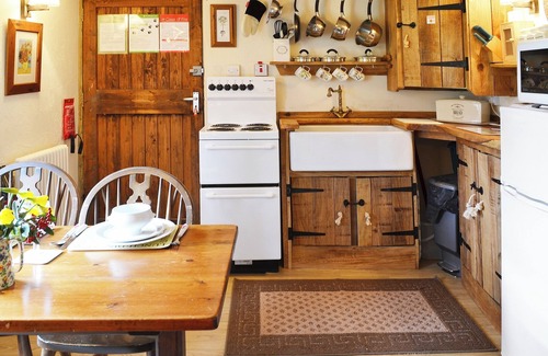 Elmsted Cottage | Cozy 1 Bedroom Stay in Stelling Minnis Near Canterbury