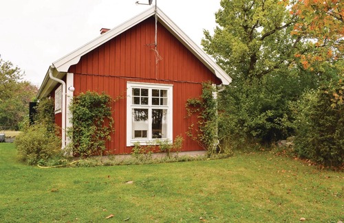 Fora House | Seaside Cottage with Breathtaking Views and Spa Amenities