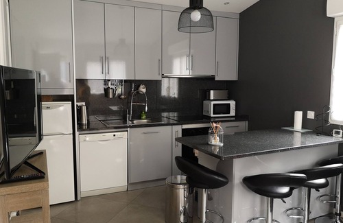Fresnes Apartment | Family-Friendly Vrbo Property with Hot Tub & Kitchen Amenities