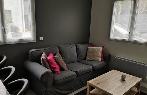 Fresnes Apartment | Family-Friendly Vrbo Property with Hot Tub & Kitchen Amenities