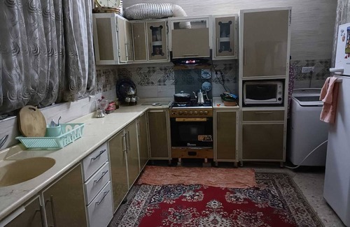 Kadhimiyah House | Cozy 1 Bedroom Apartment in Baghdad with Breakfast Included