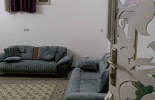 Kadhimiyah House | Cozy 1 Bedroom Apartment in Baghdad with Breakfast Included