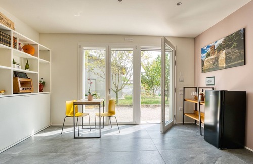 Spresiano Apartment | Eco-Friendly Vrbo Property with Breakfast & Hot Tub Access