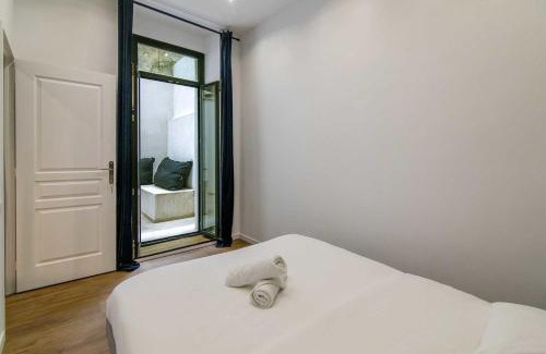6th Arrondissement Apartment | Inviting 1BR Apartment in Marseille Préfecture - Family Friendly