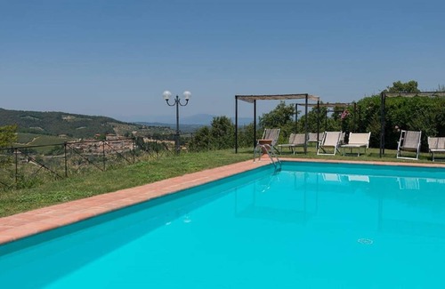Greve in Chianti Apartment | 1 bedroom apt. La Stalla with patio, wifi and shared pool in Chianti