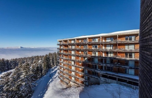 Chamrousse Condo | Comfortable 1 Bedroom Apartment with Pool & Spa Access
