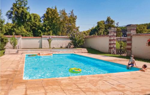 Ocquerre Apartment | Cozy 1 Bedroom Apartment in Ocquerre with Pool Access