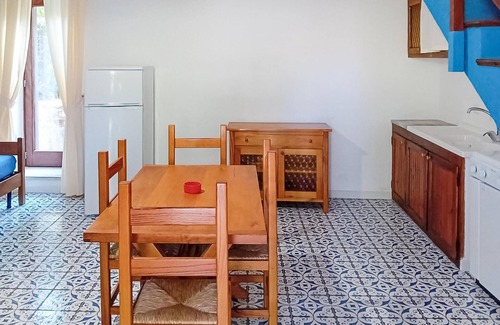 Sangineto House | Relax by the Beach in Our Pet-Friendly Ocean View Retreat