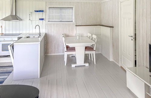 Viksoyri House | 1 bedroom awesome home in Vik i Sogn