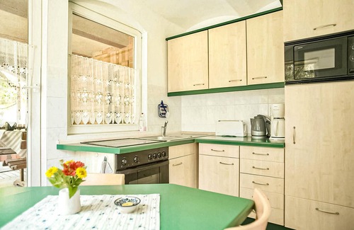 Muritz Apartment | Idyllic Lakeside Apartment with Beach Access and Spa