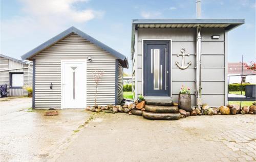 Otterndorf House | Cozy 1 Bedroom Home in Otterndorf with Family Amenities