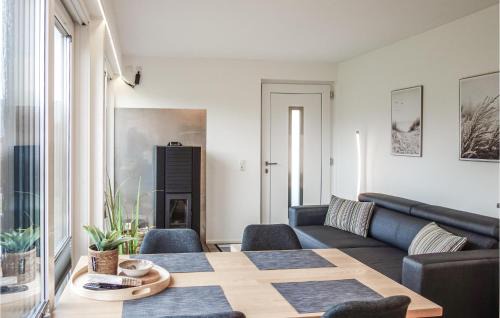 Otterndorf House | Cozy 1 Bedroom Home in Otterndorf with Family Amenities