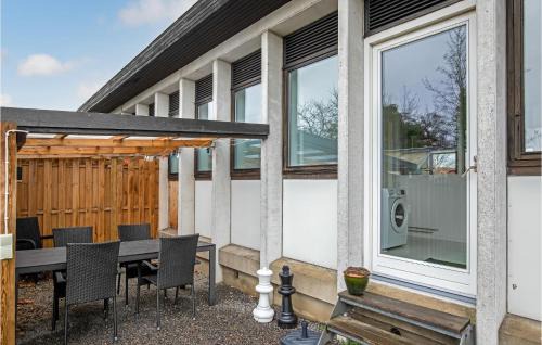 Ronne Apartment | Cozy 1 Bedroom Home in Rønne - Perfect for Families