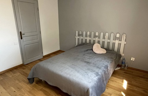 Vinon-sur-Verdon Bed & Breakfast | Family-Friendly Vrbo Property for Your Next Getaway