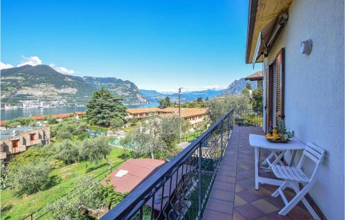 Sensole Apartment | Cozy Apartment in Monte Isola with Kitchen & Pet-Friendly